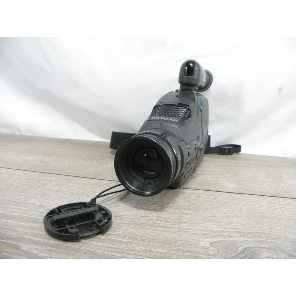 Magnavox CVR600AV01 Easy Cam Vhs-c Camcorder Black Flying Erase Head For Parts